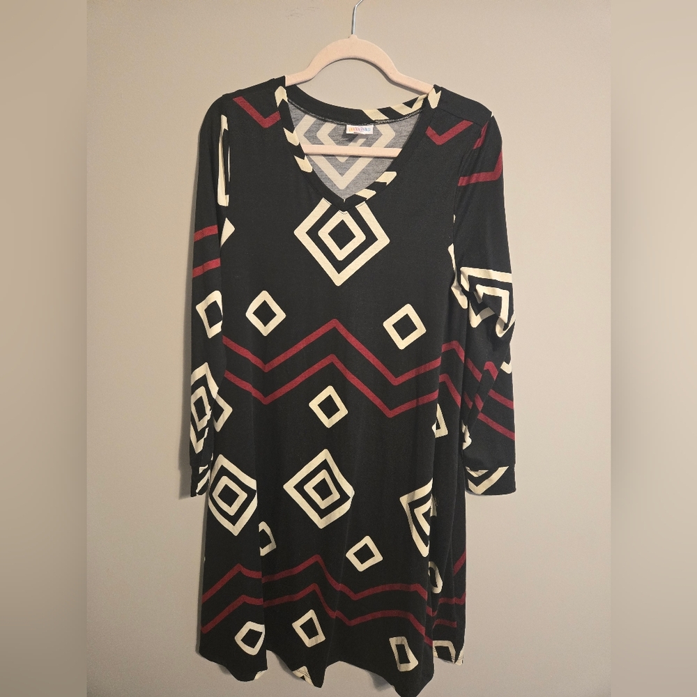 LuLaRoe EMILY Black and Cream Geometric Long Sleeve Dress